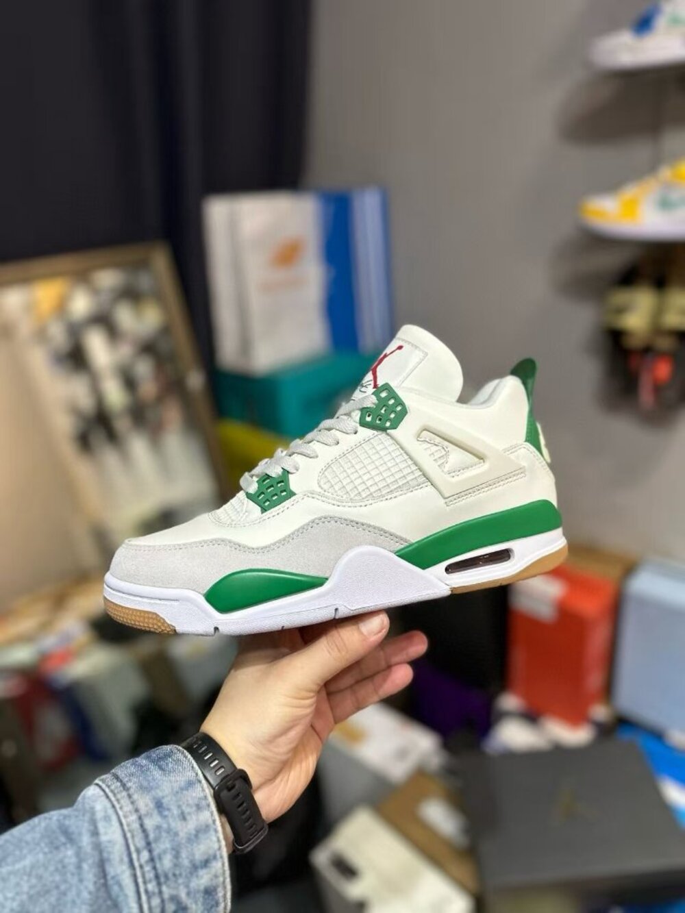 Nike SB x Air Jordan 4 Retro Pine Green. Size 10